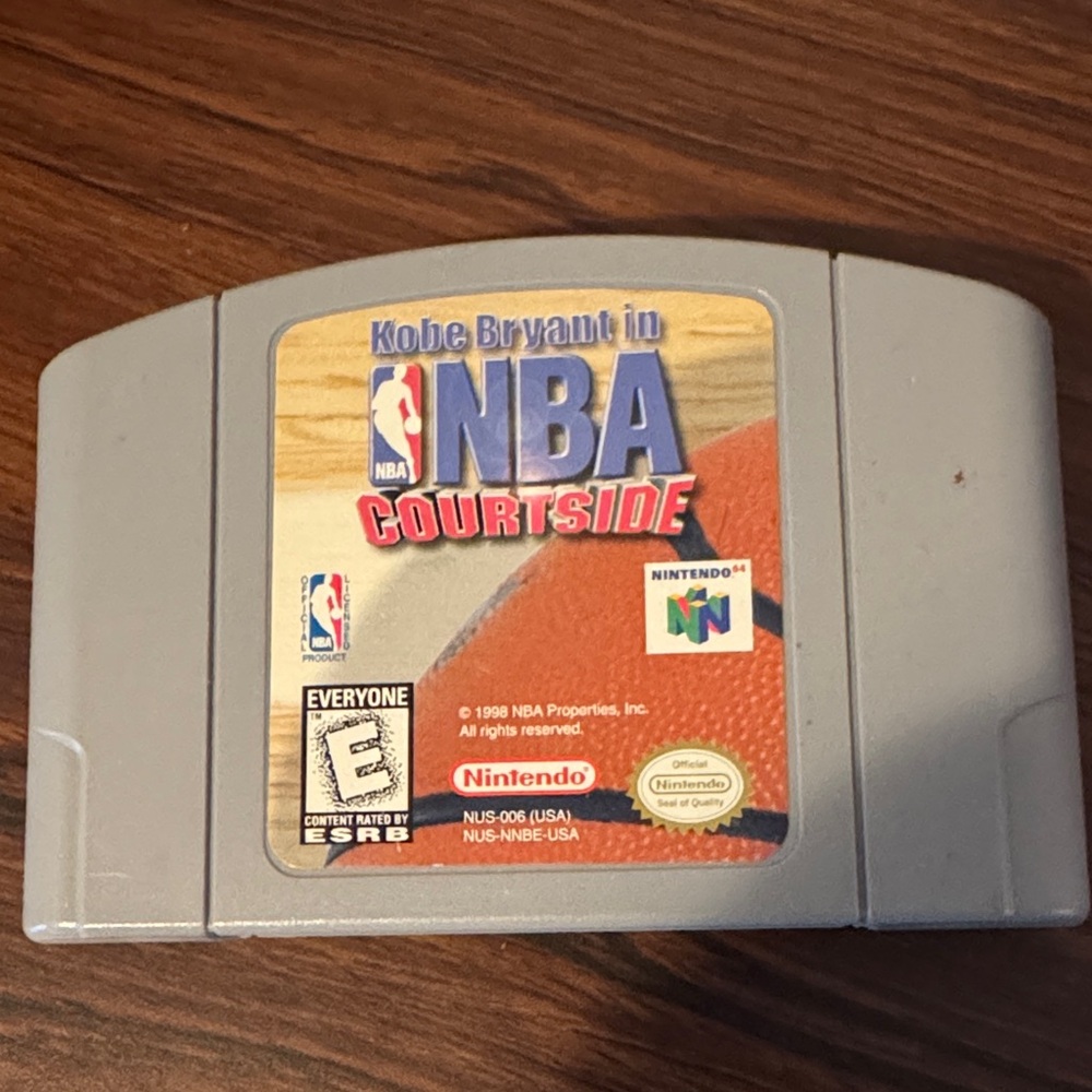 Nintendo 64 NBA courtside